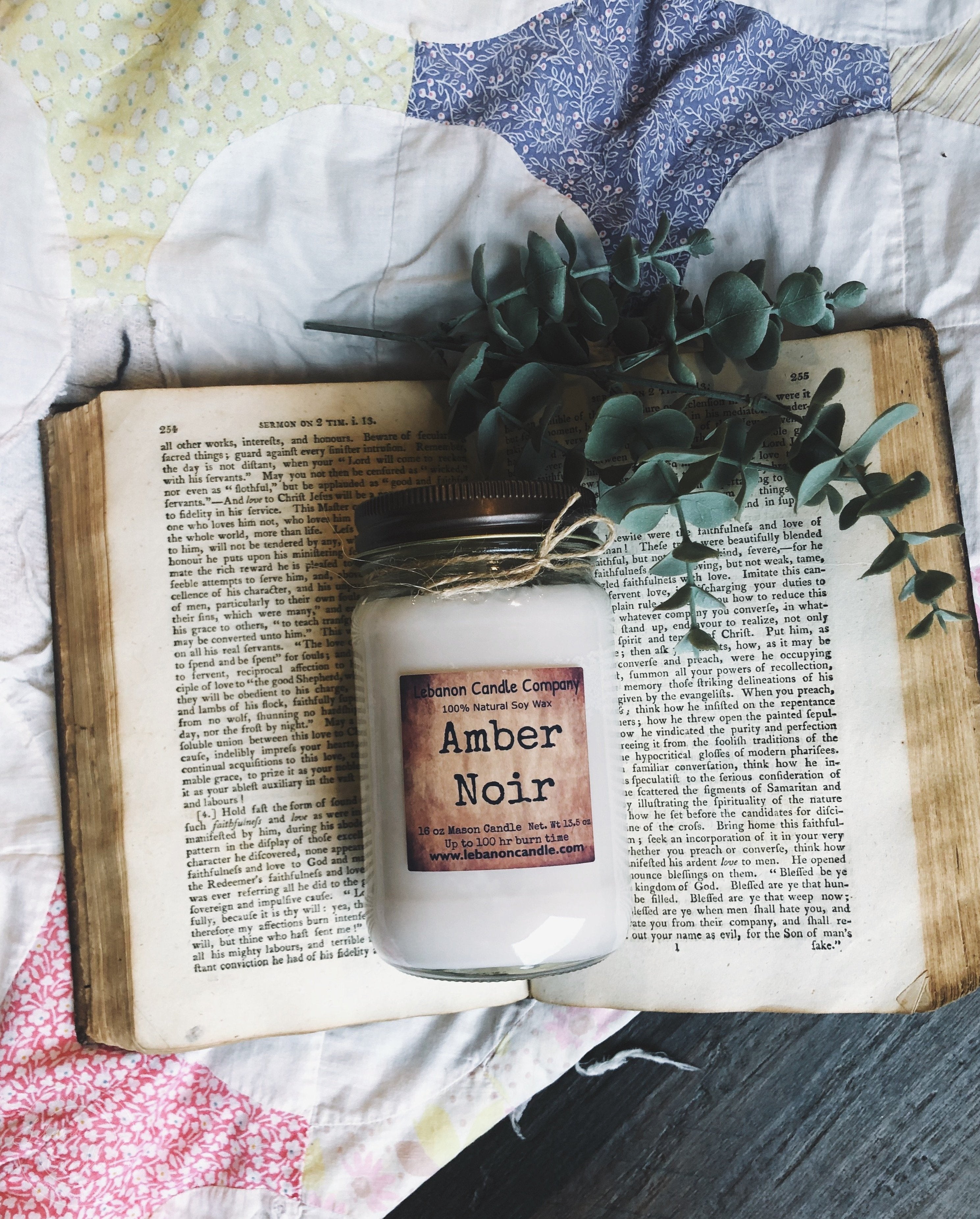Amber Noir Candle